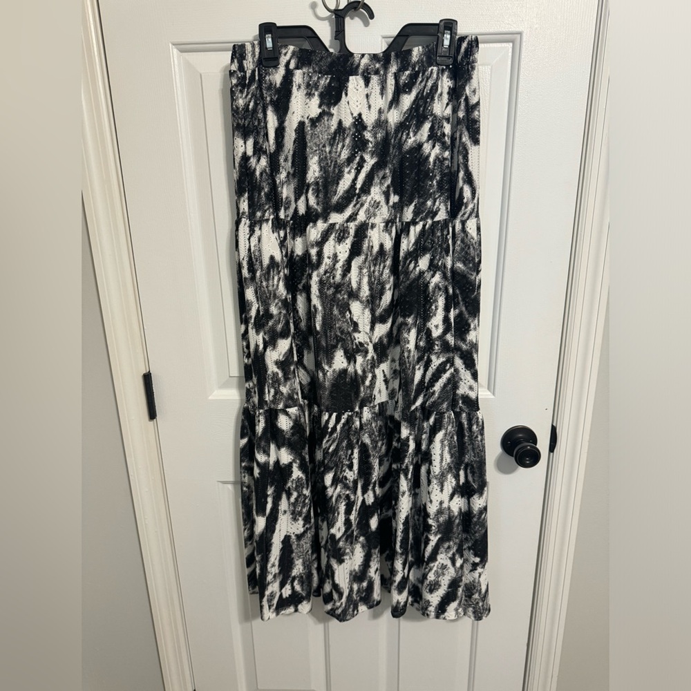 LulaRoe lined Maxi Skirt sz medium
